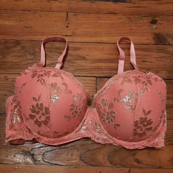 Victoria's Secret Lined Demi Bra - Picture 1 of 3